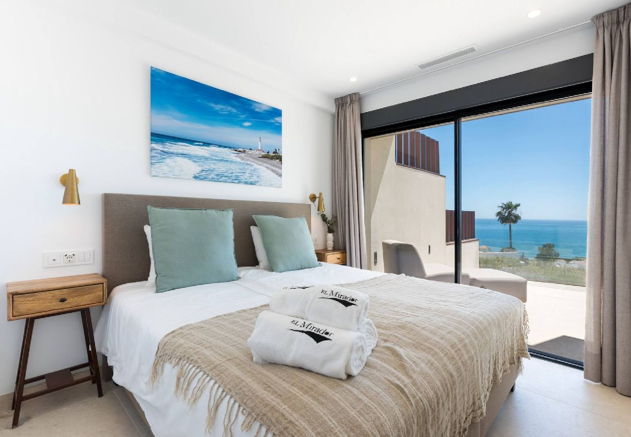 Villa i Torrox - Luksushus med jacuzzi og wellnesscenter, Hus 16