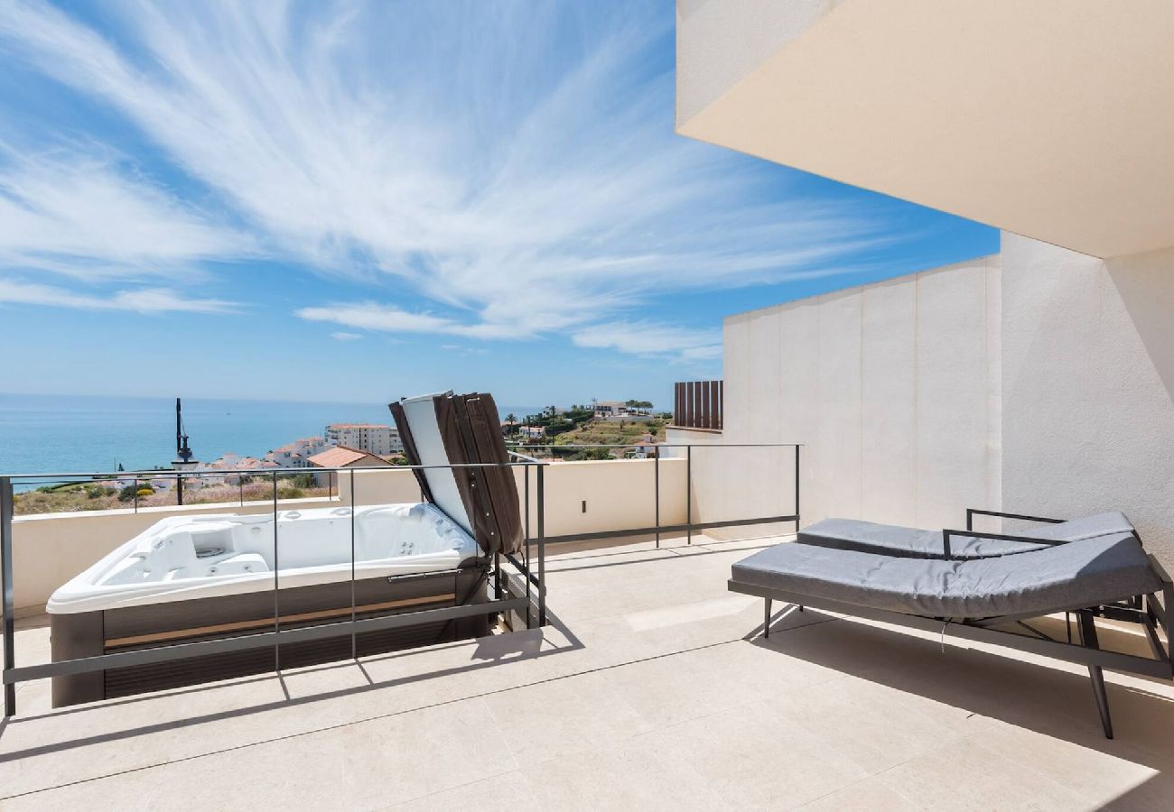 Hus i Torrox Costa - Hus med jacuzzi og fantastisk havudsigt, sauna og fitnesscenter