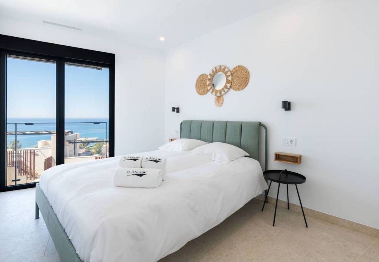 Hus i Torrox Costa - Luksushus med privat pool i El Mirador Calaceite Torrox Costa