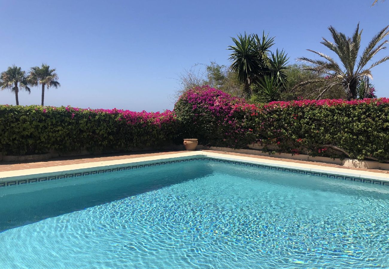 Villa i Marbella - Villa Monterray, Royal Beach, Calahonda - Villa ved stranden