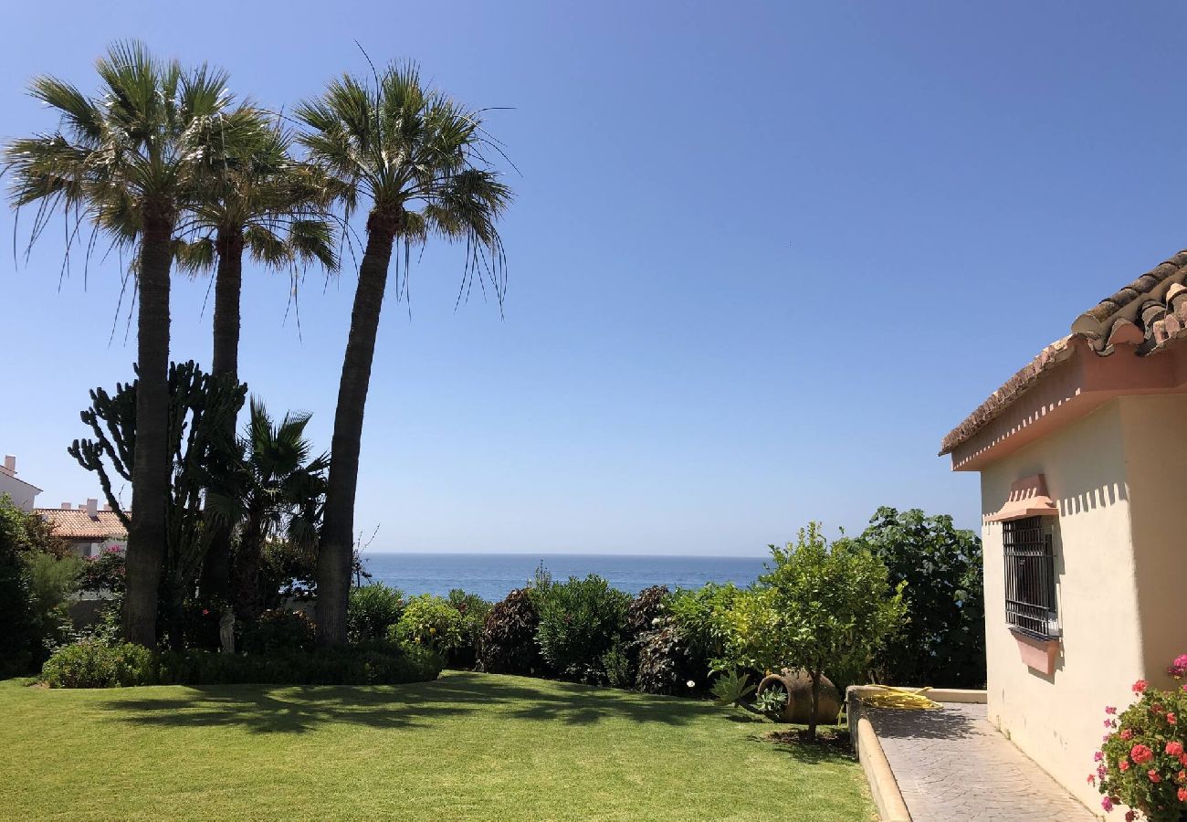 Villa i Marbella - Villa Monterray, Royal Beach, Calahonda - Villa ved stranden