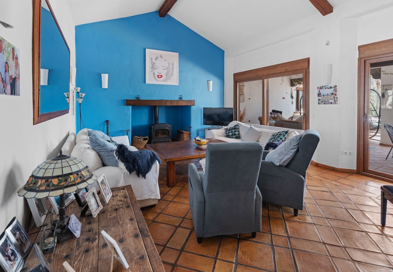 Villa i Frigiliana - Fantastisk villa med 4 soveværelser, privat pool og spektakulær udsigt
