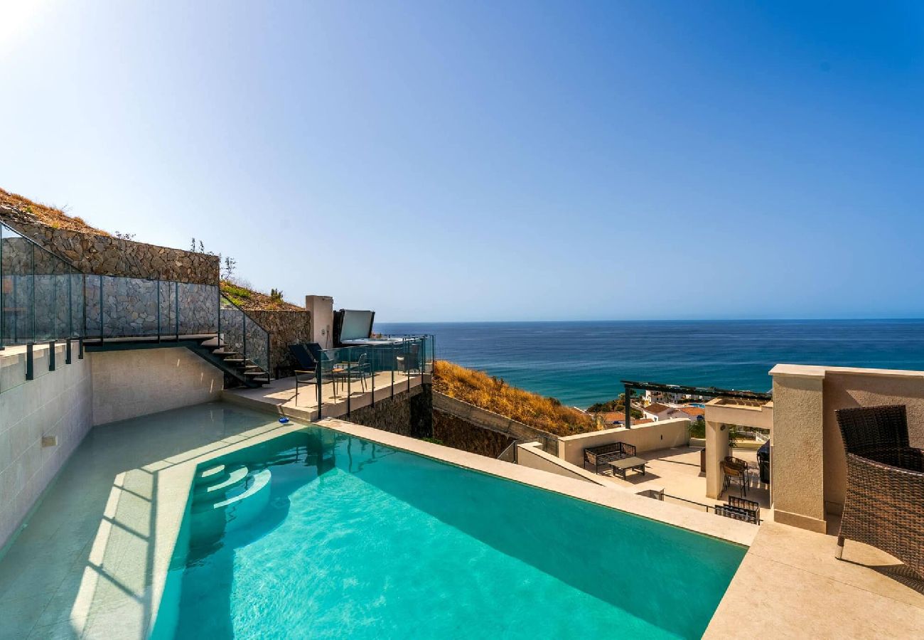 Casa en Torrox Costa - Casa de lujo Mirador Calaceite Torrox Costa, con piscina privada, jacuzzi y spa.