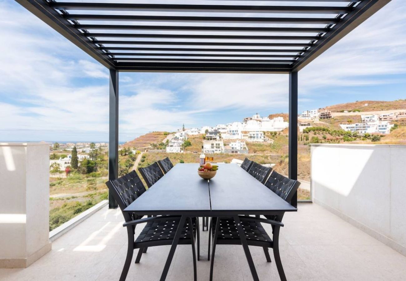 Casa en Torrox Costa - Impresionante casa con jacuzzi privado y vistas al mar