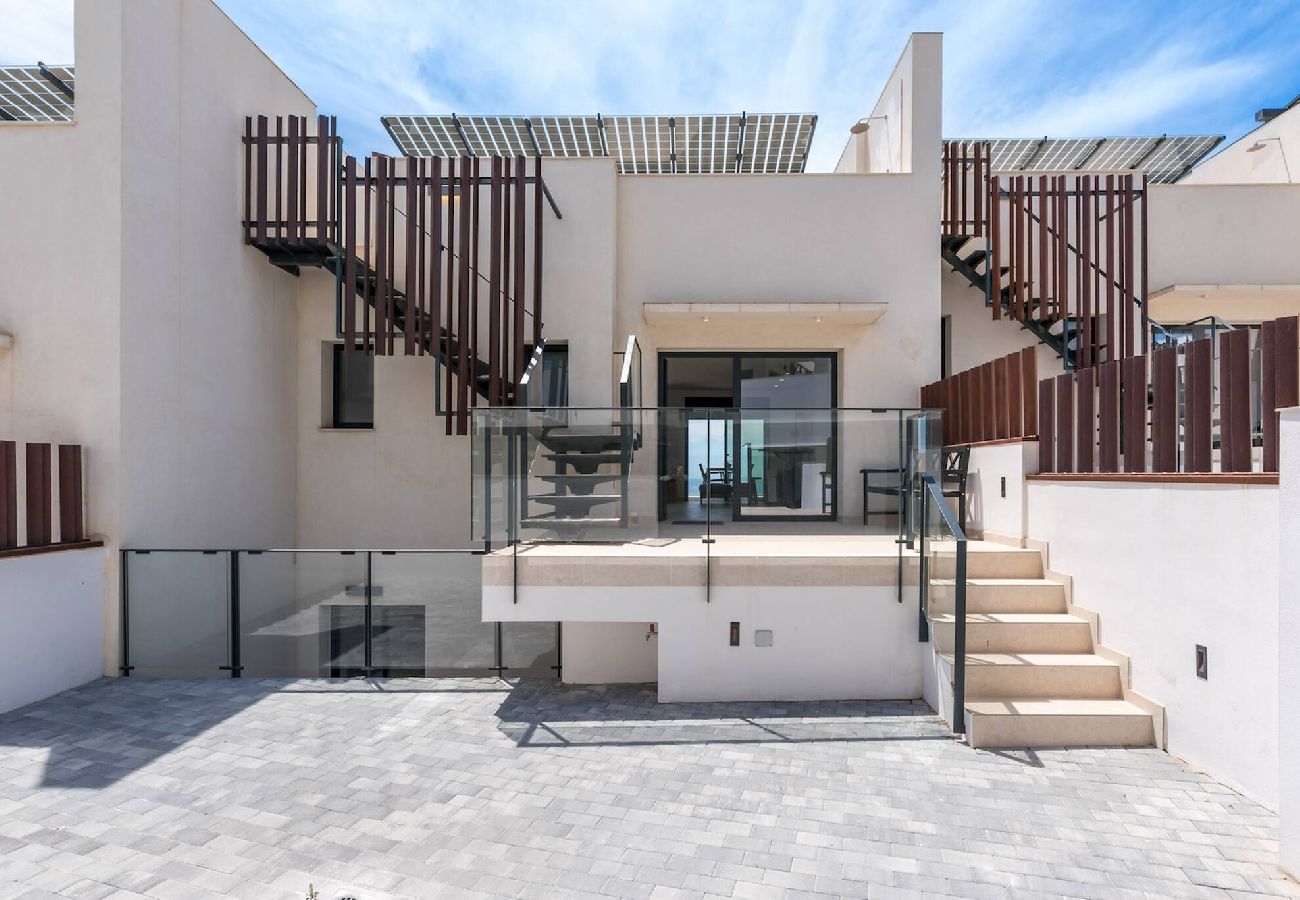 Casa en Torrox Costa - Casa con jacuzzi, impresionantes vistas al mar, sauna y gimnasio