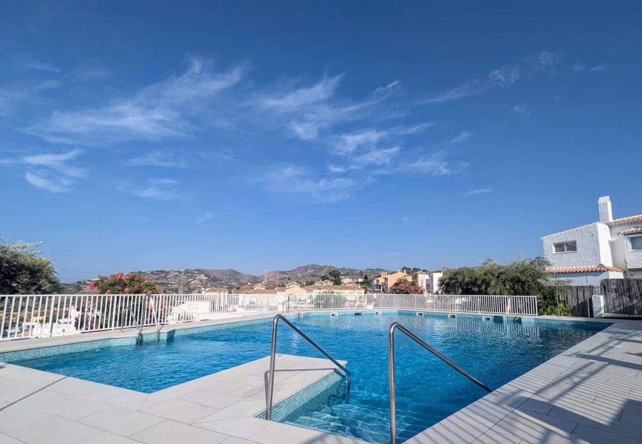 Apartamento en Nerja - Apartamento con Jardín La Noria, Nerja