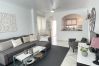 Apartamento en Nerja - Miramar Nerja – Amplio apartamento cerca de la playa de Burriana con piscina