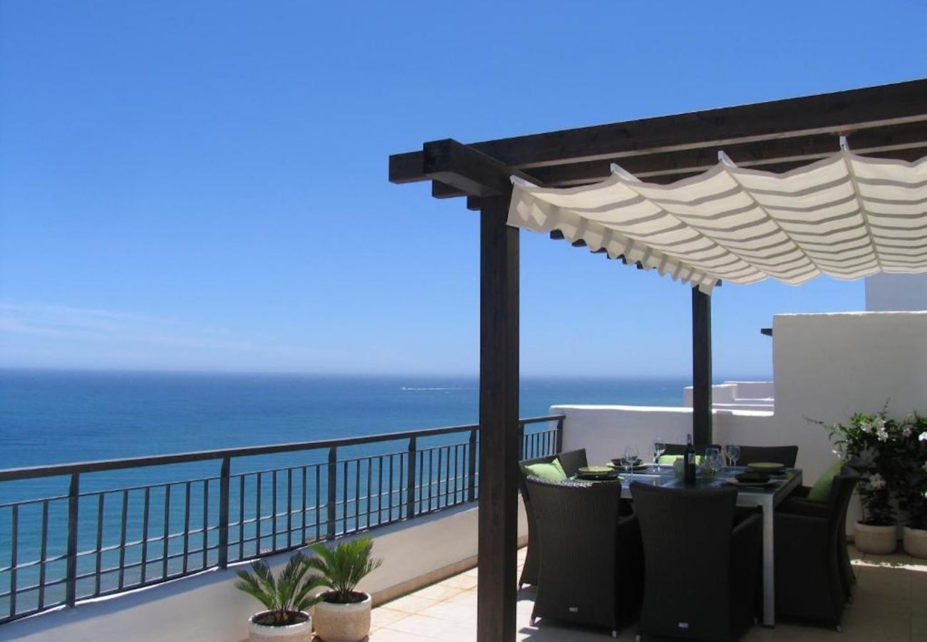 Apartamento en Torrox Costa - Impresionante ático en Calaceite con vistas panorámicas.