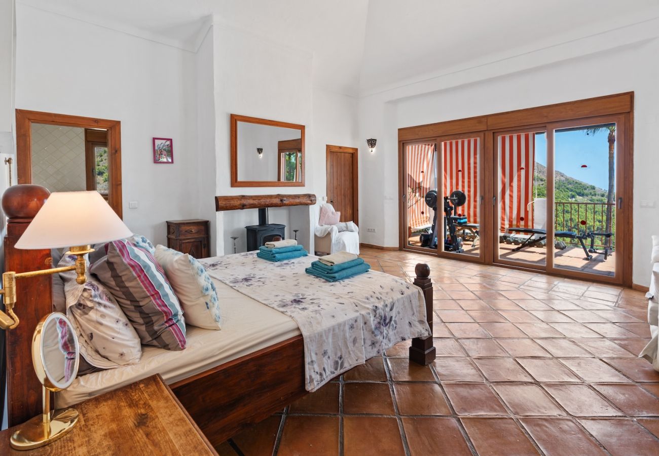 Villa en Frigiliana - Impresionante villa de 4 dormitorios con piscina privada y vistas espectaculares