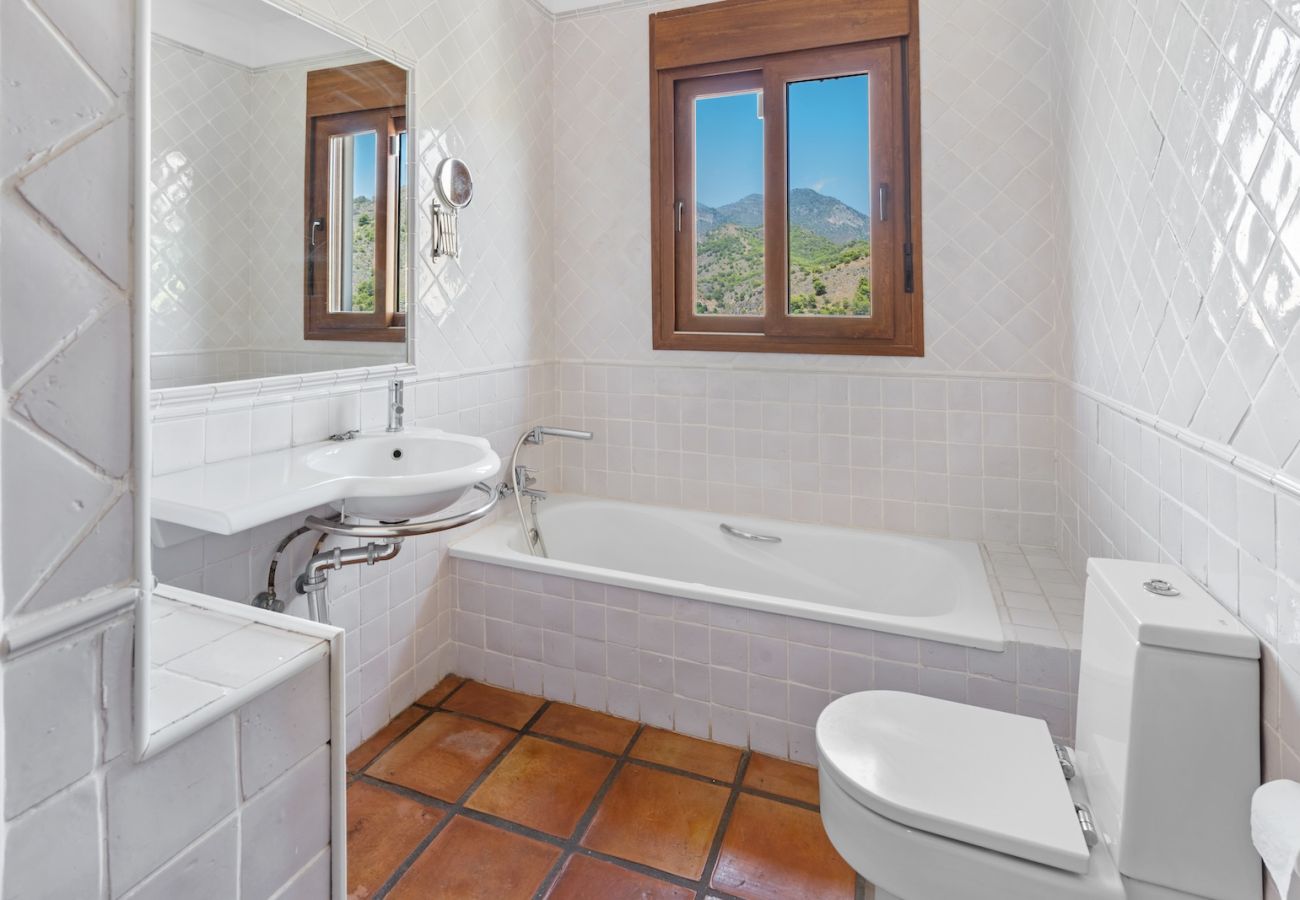 Villa en Frigiliana - Impresionante villa de 4 dormitorios con piscina privada y vistas espectaculares