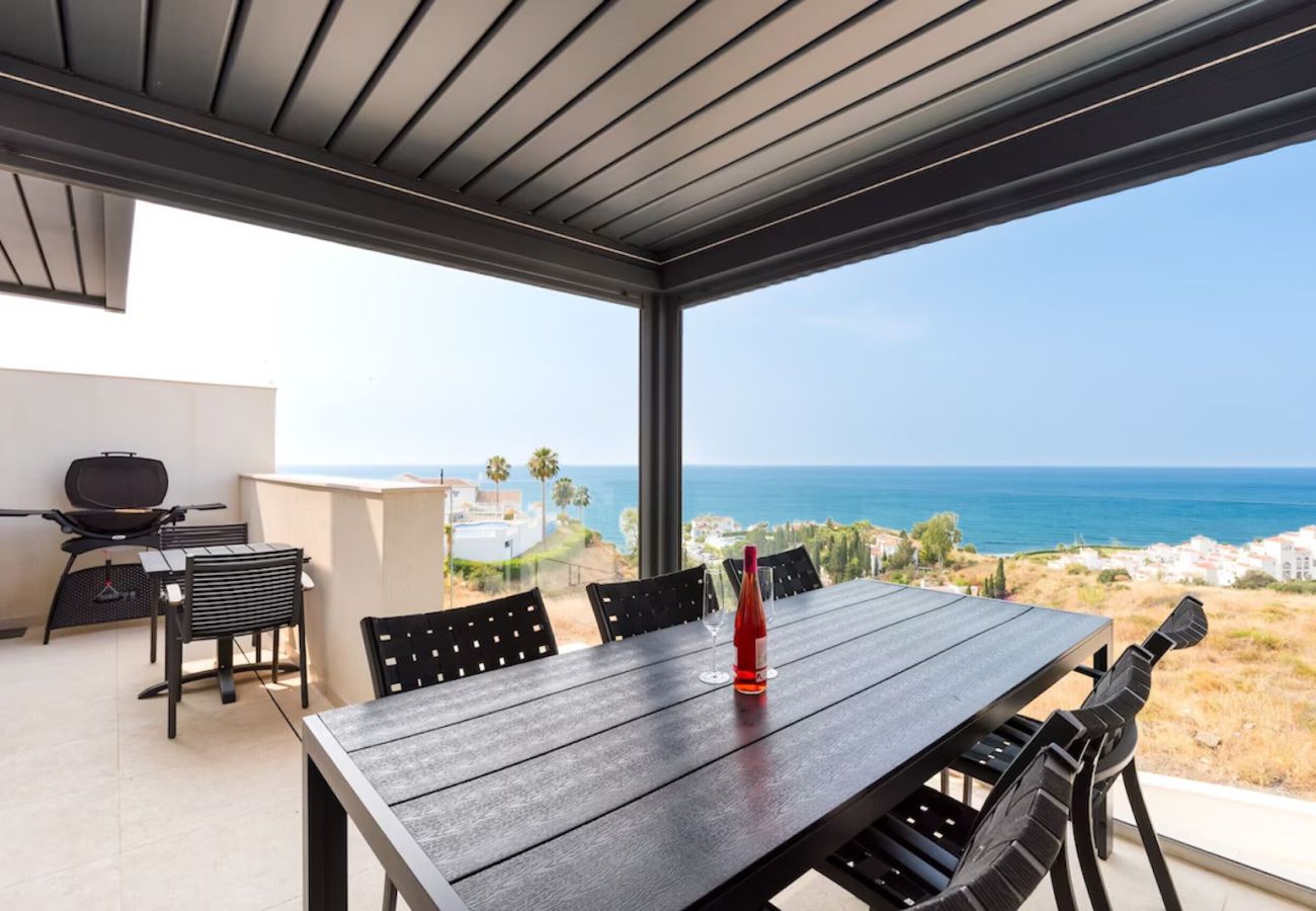 House in Torrox Costa - House with Private Spa and Pool, with access to Sauna and Gym