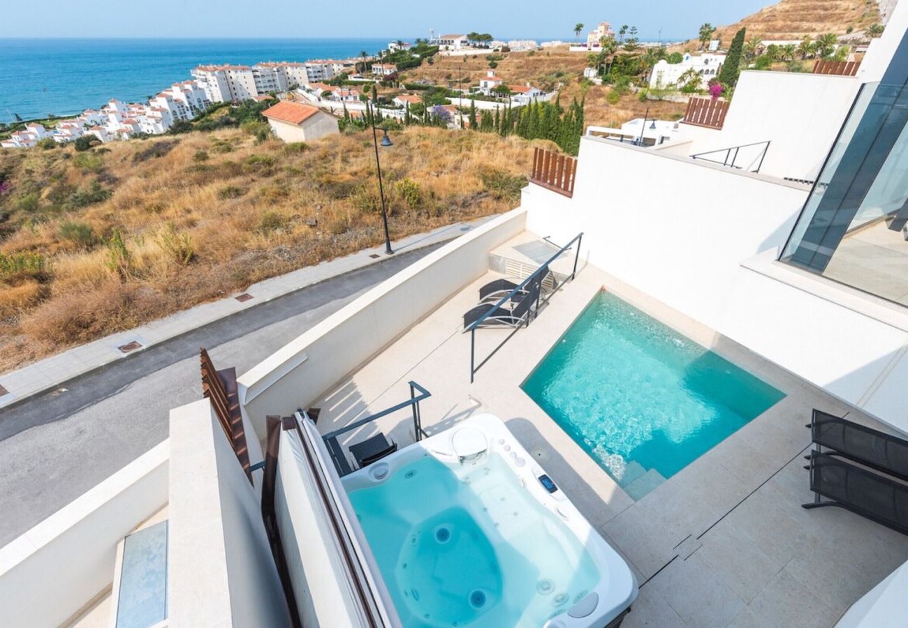 House in Torrox Costa - House with Private Spa and Pool, with access to Sauna and Gym