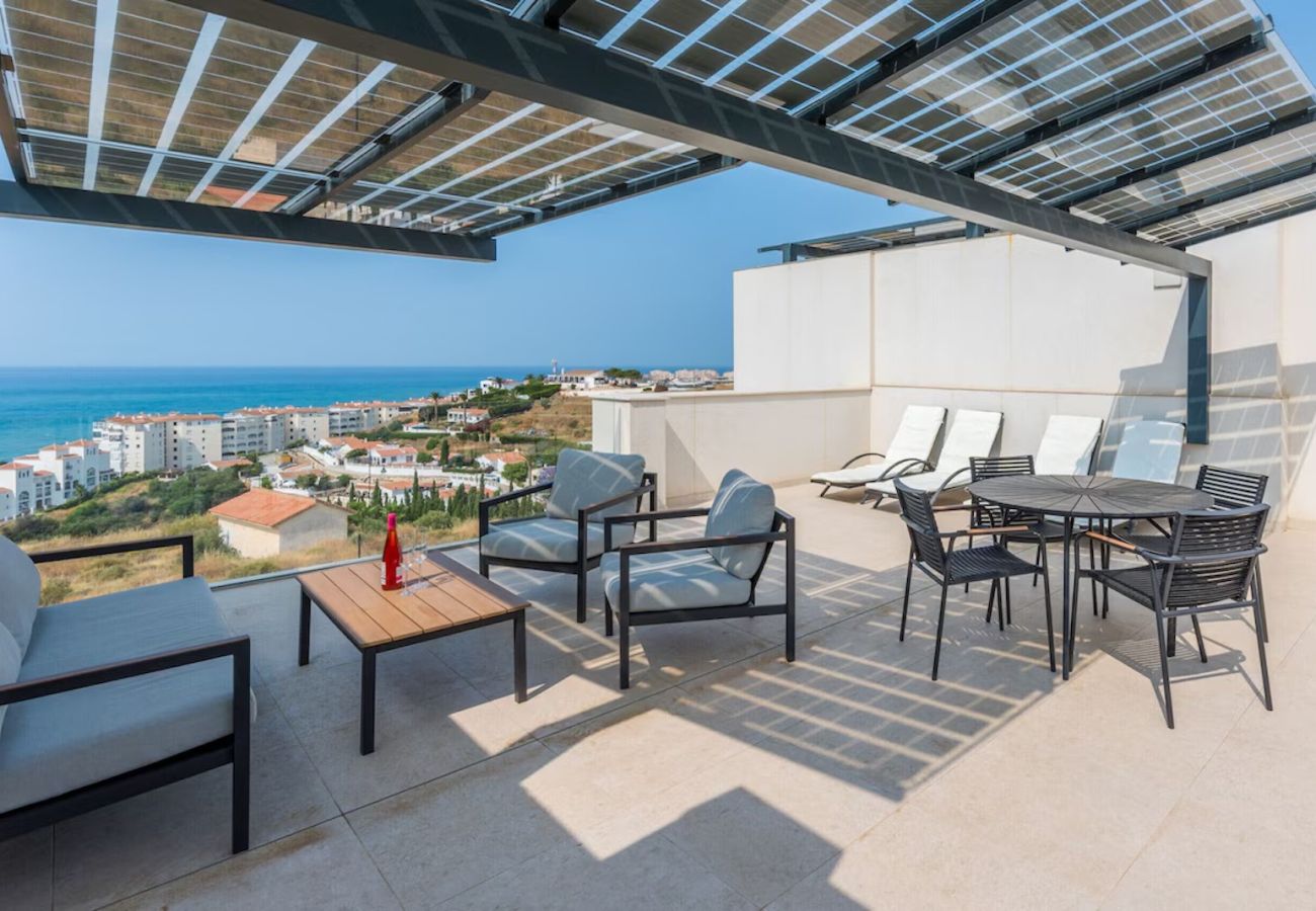 House in Torrox Costa - House with Private Spa and Pool, with access to Sauna and Gym