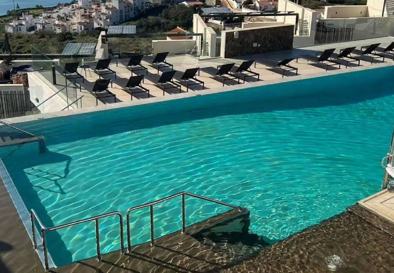 House in Torrox Costa - Luxury Villa with Private Pool and Hot Tub - access to gym, sauna & wellness centre