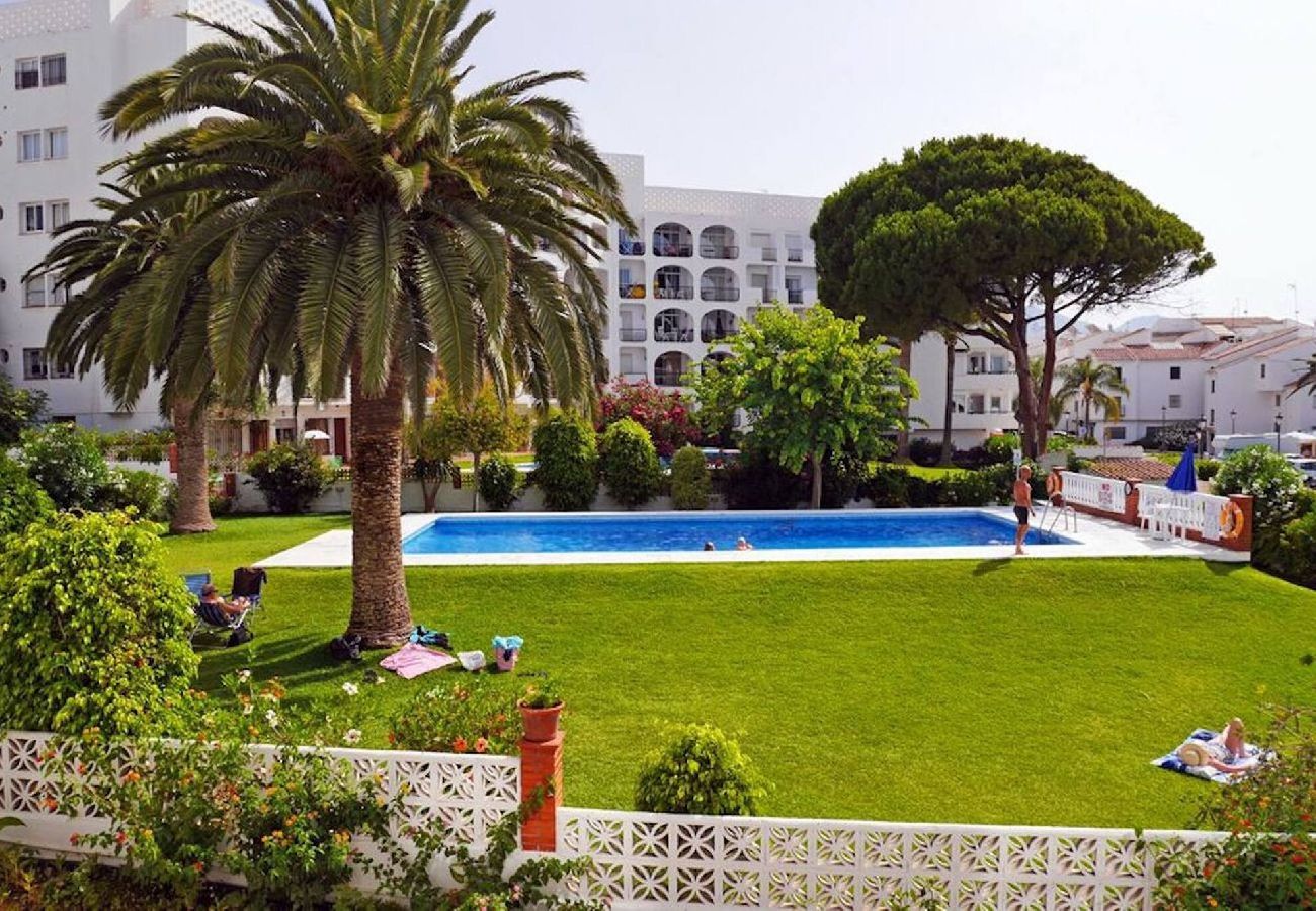 Apartment in Nerja - Neenie’s Nerja, Carabeo Apartment 