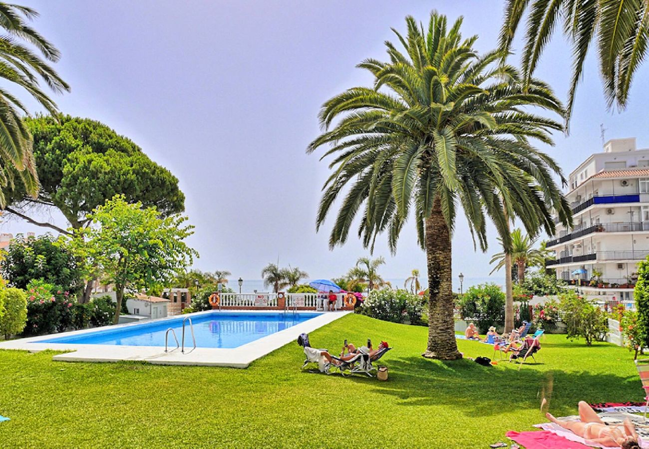 Apartment in Nerja - Neenie’s Nerja, Carabeo Apartment 