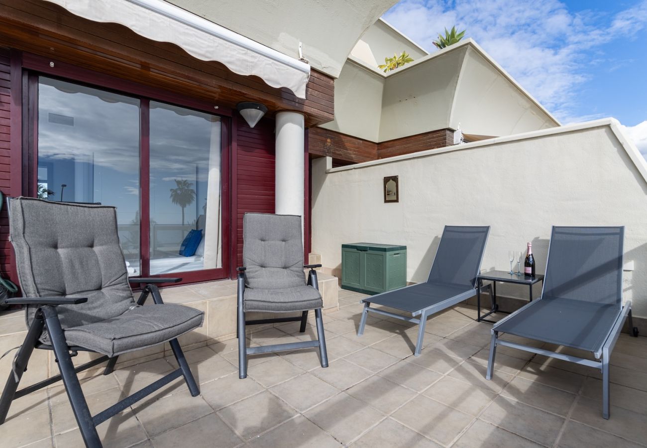Apartment in Nerja - Apartment on Frontline Burriana Beach, Nerja 