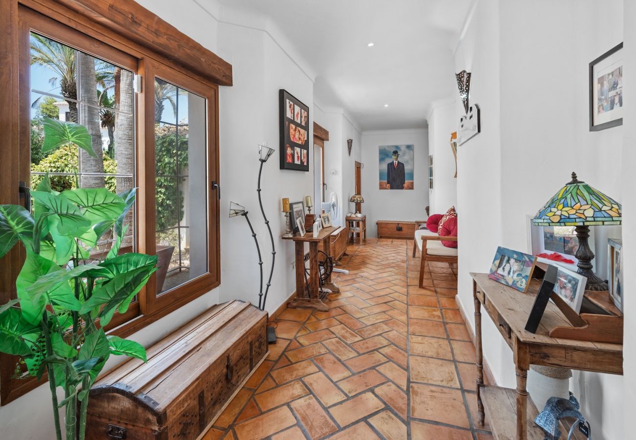 Villa in Frigiliana - Stunning 4 bedroom villa with private pool and spectacular views
