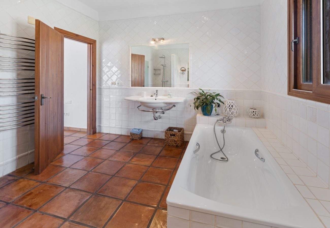 Villa in Frigiliana - Stunning 4 bedroom villa with private pool and spectacular views