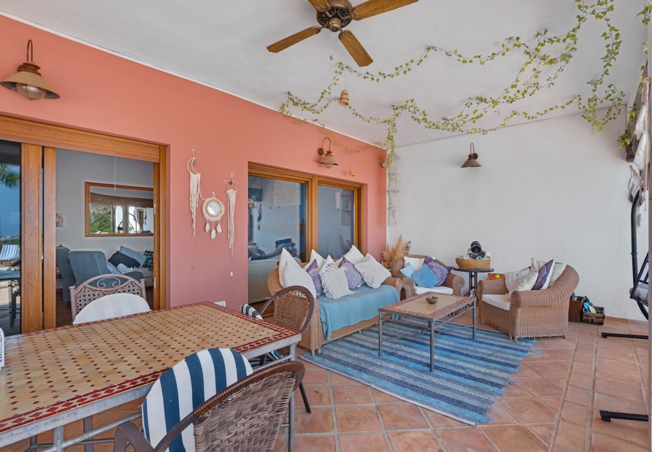 Villa in Frigiliana - Stunning 4 bedroom villa with private pool and spectacular views