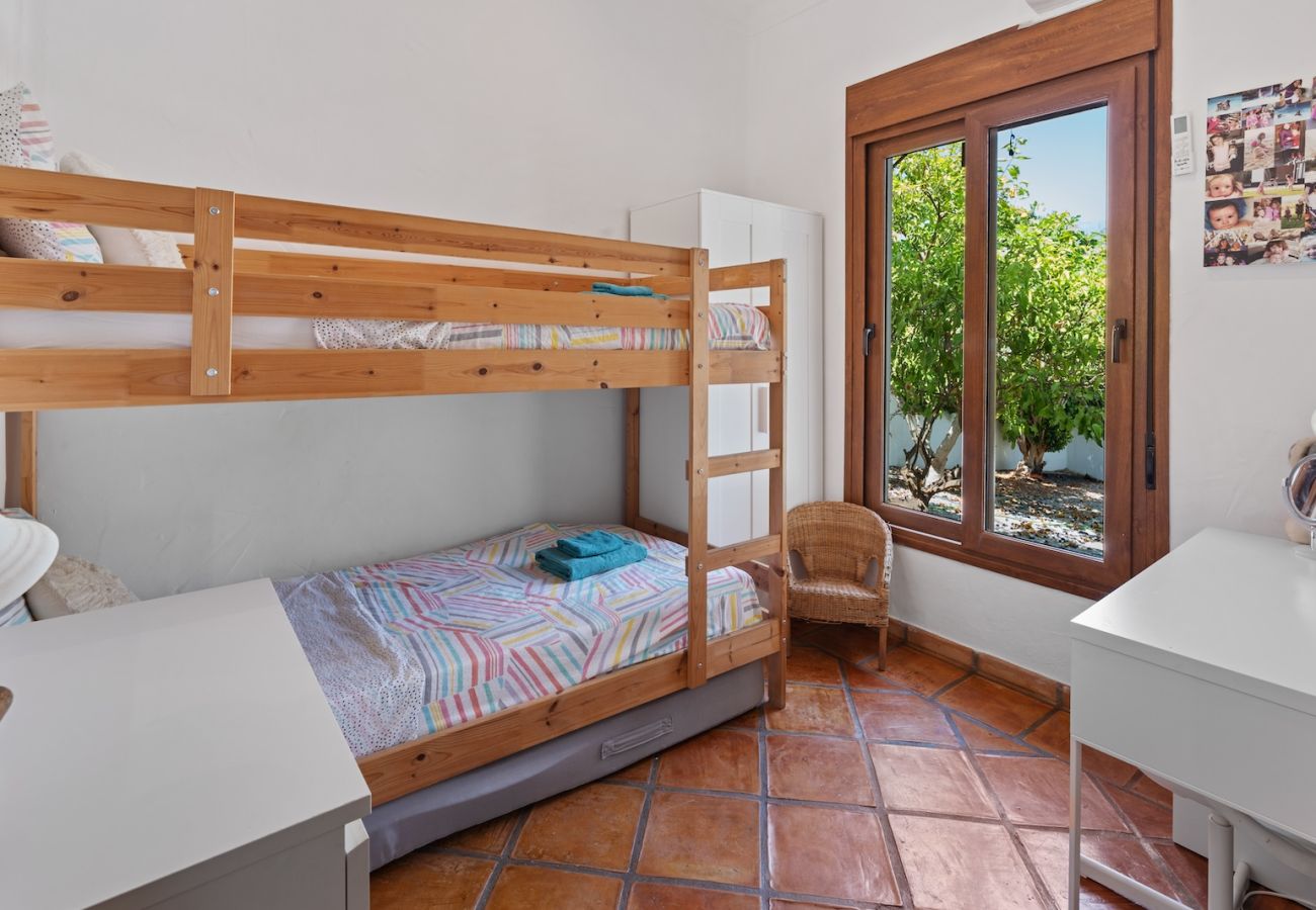 Villa in Frigiliana - Stunning 4 bedroom villa with private pool and spectacular views