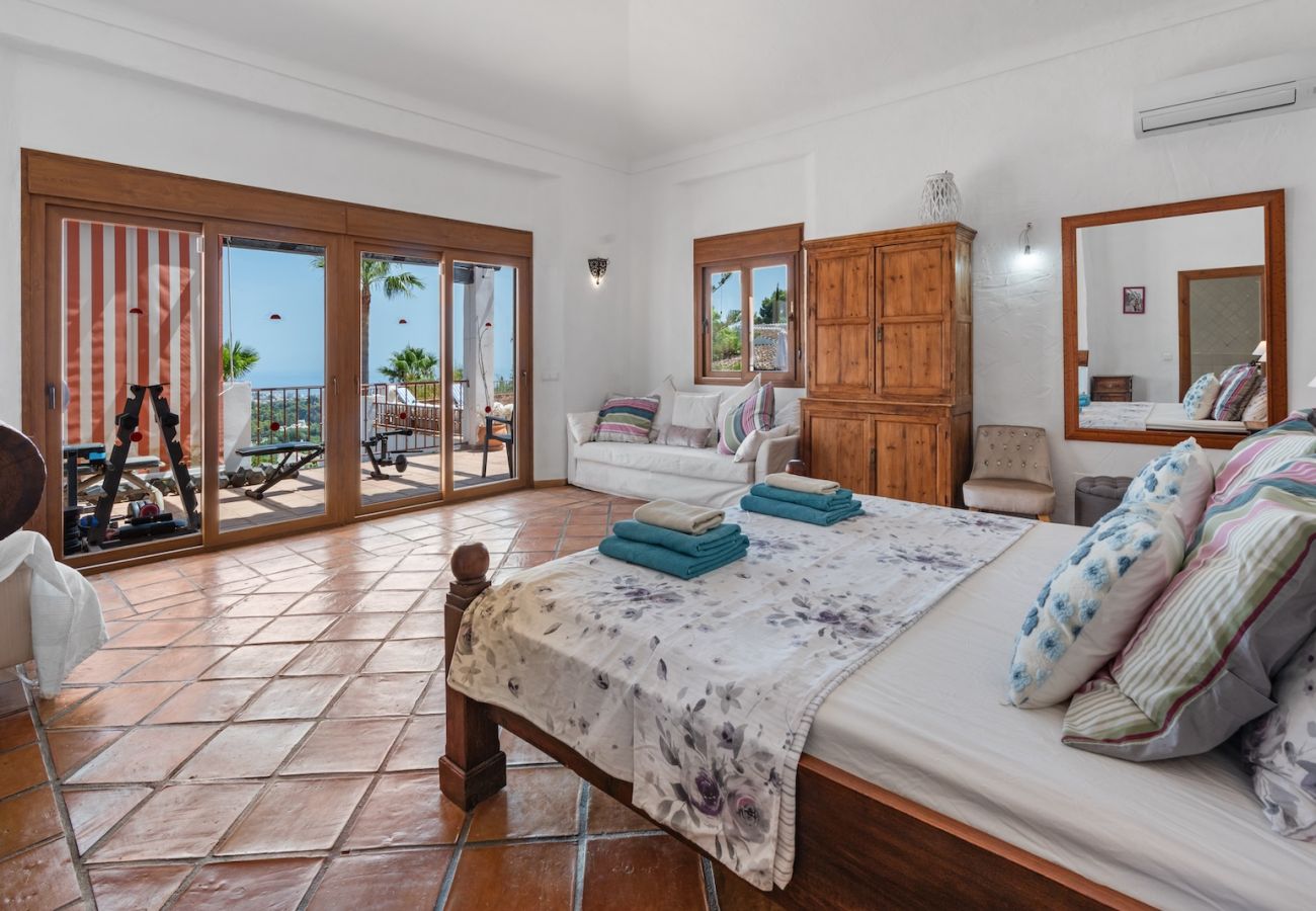 Villa in Frigiliana - Stunning 4 bedroom villa with private pool and spectacular views