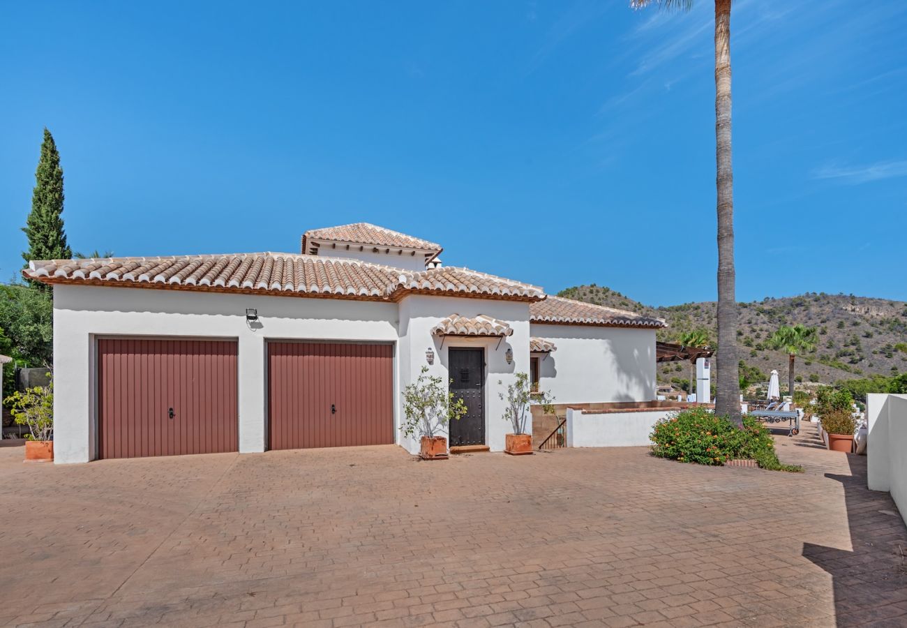 Villa in Frigiliana - Stunning 4 bedroom villa with private pool and spectacular views