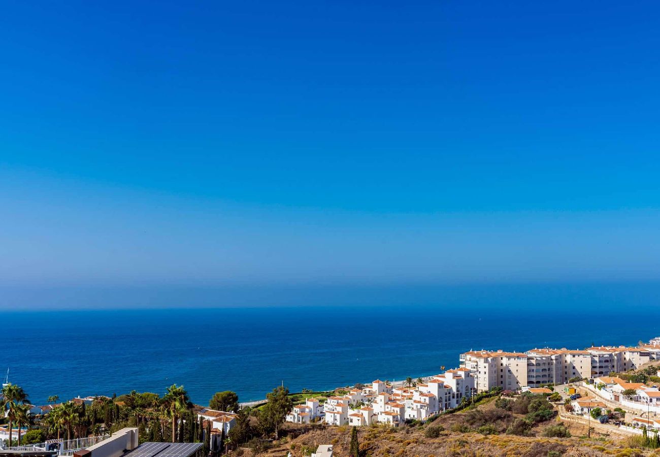 Stuga i Torrox Costa - Luxury House at El Mirador Wellness and Spa
