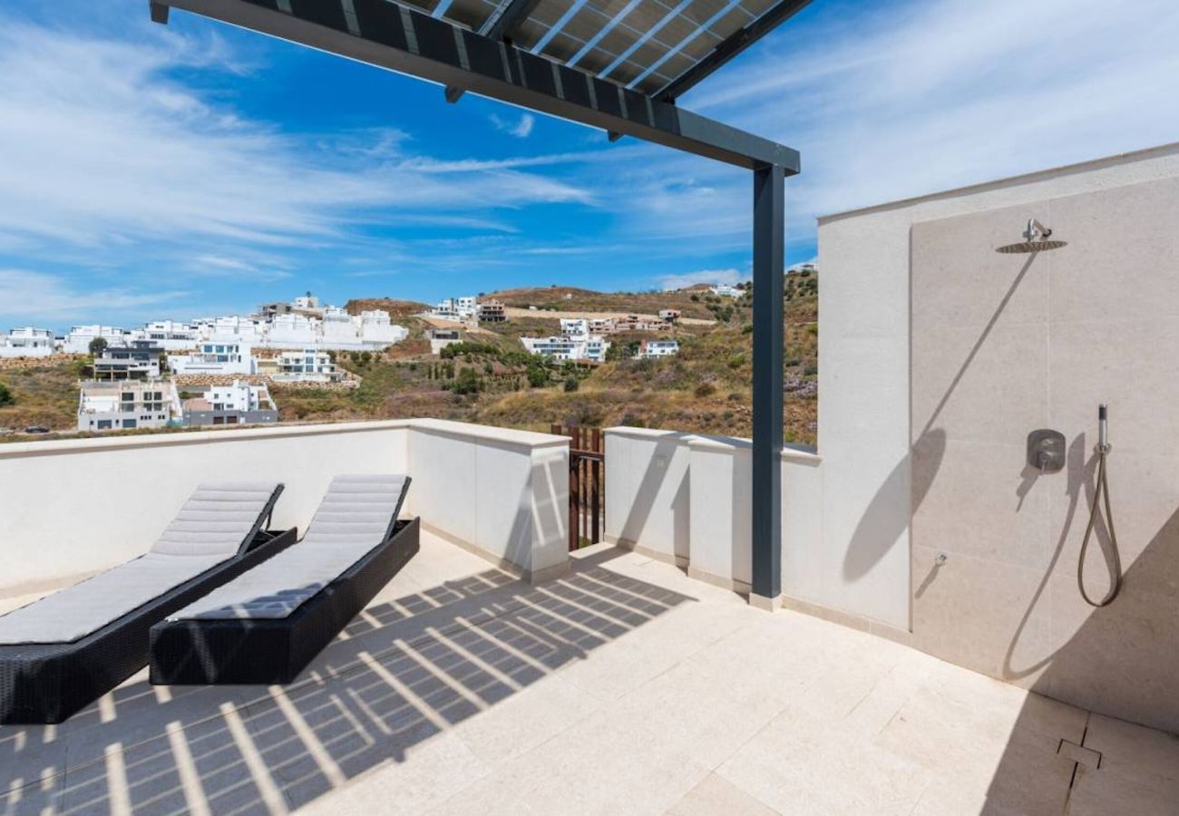 Stuga i Torrox Costa - Stunning House with Private Jacuzzi and Sea views