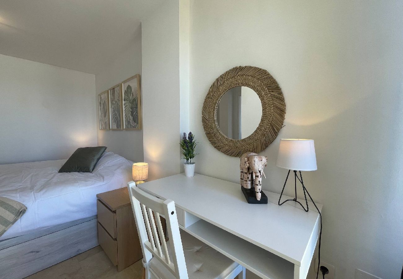 Lägenhet i Nerja - Apartment on Frontline Burriana Beach, Nerja 