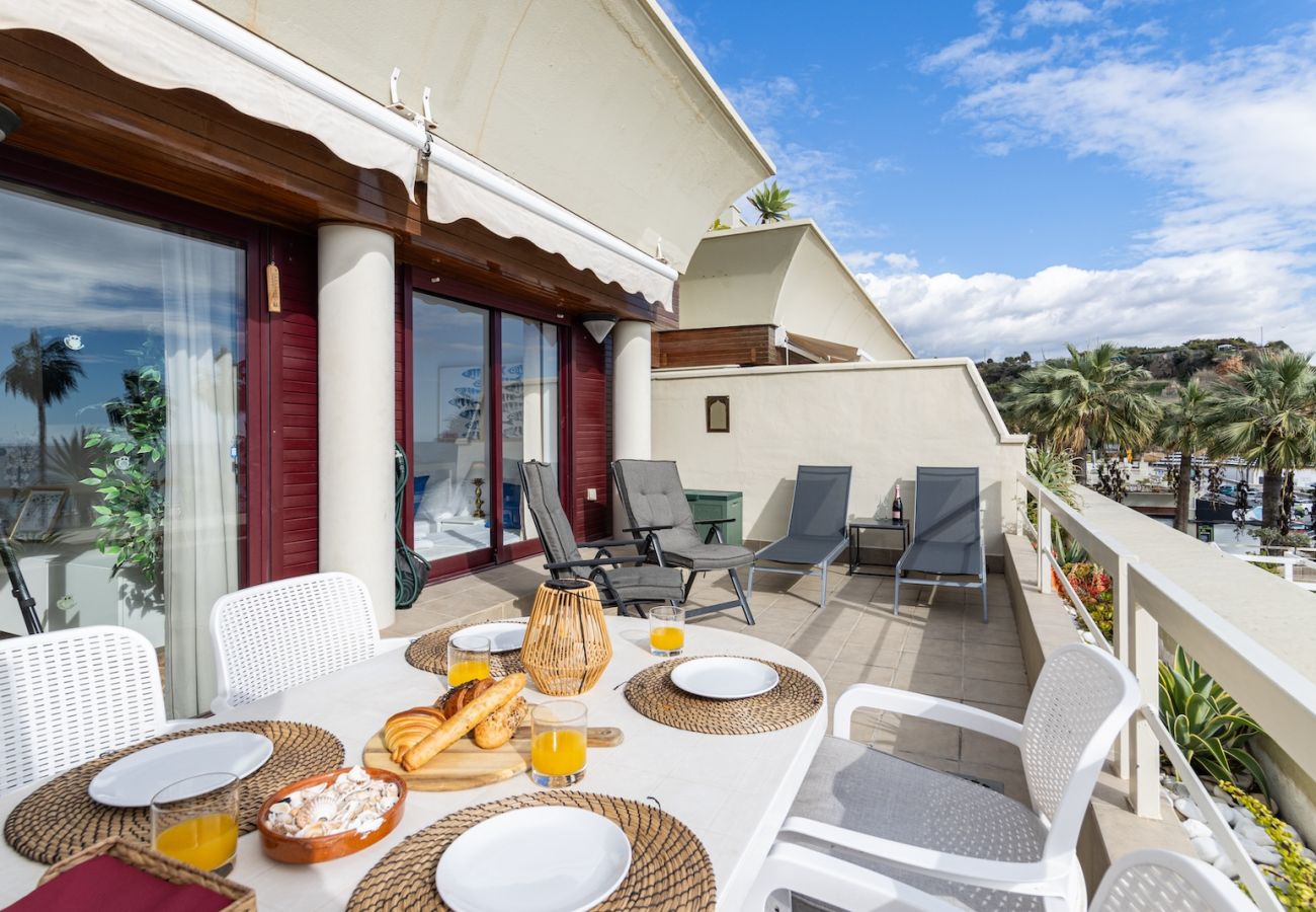 Lägenhet i Nerja - Apartment on Frontline Burriana Beach, Nerja 