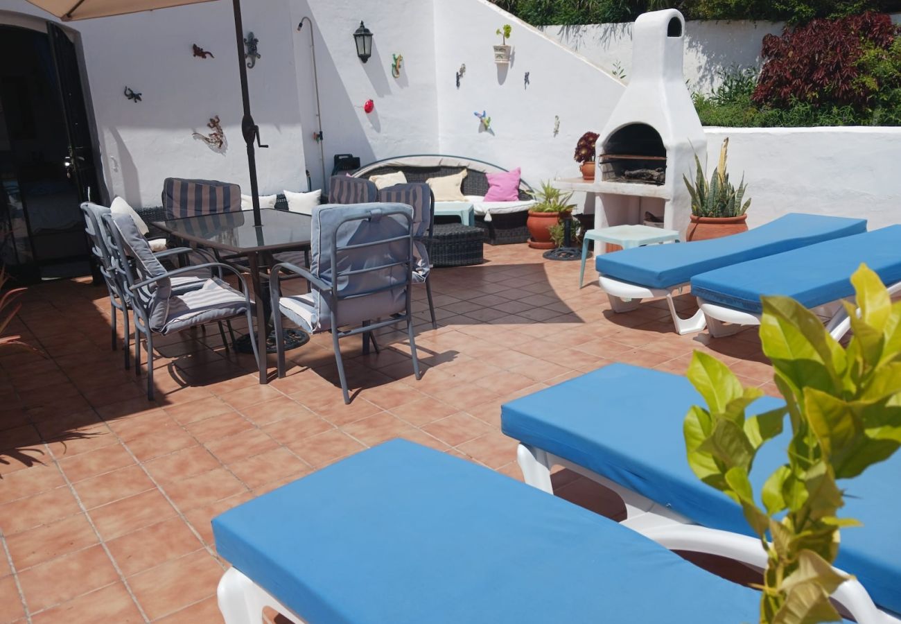Lägenhet i Nerja - Two Bedroom with Large Terrace and Views in Capistrano, Nerja