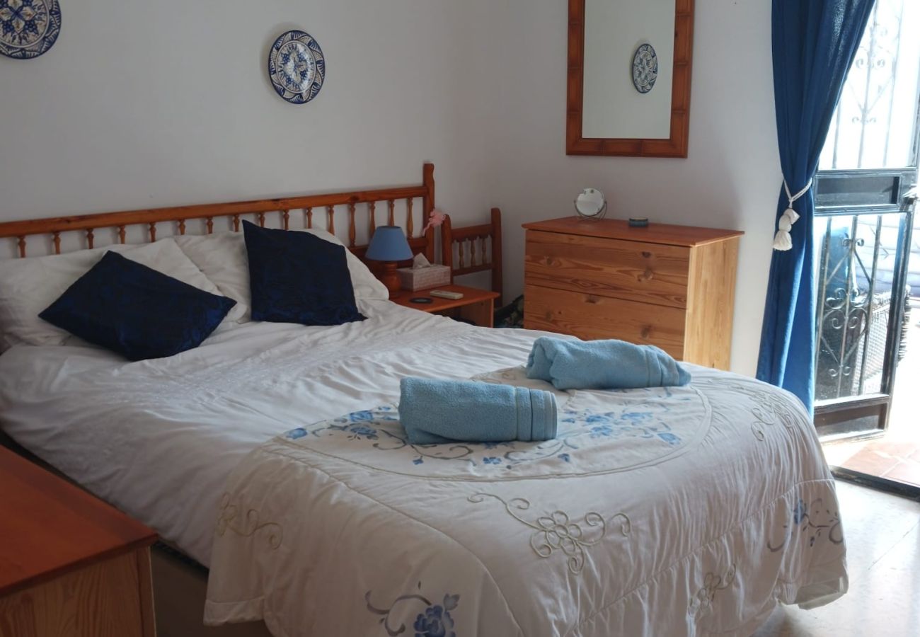 Lägenhet i Nerja - Two Bedroom with Large Terrace and Views in Capistrano, Nerja