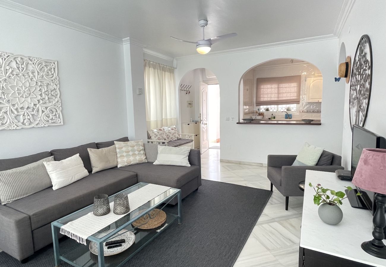 Lägenhet i Nerja - Miramar Nerja - Spacious apartment near Burriana beach with pool